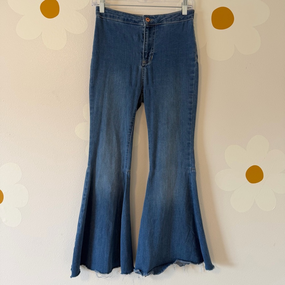 We The Free Just Float On Flare Jeans Raw Hems Medium Wash - Picture 5 of 16